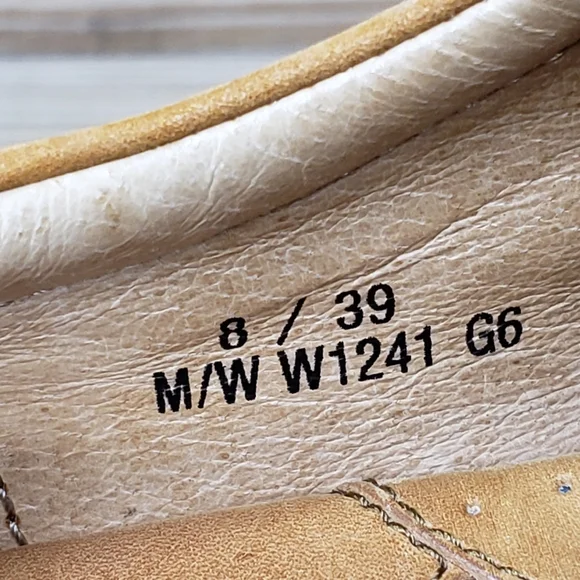 Born Shoes Women’s W1241 Slip On Split Toe Leather Shoes - Picture 7 of 11